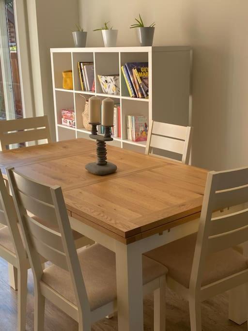 Hordle Beautiful 3 Bed Home In The Heart Of New Forest מראה חיצוני תמונה