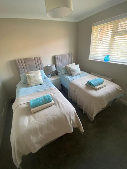 Hordle Beautiful 3 Bed Home In The Heart Of New Forest מראה חיצוני תמונה